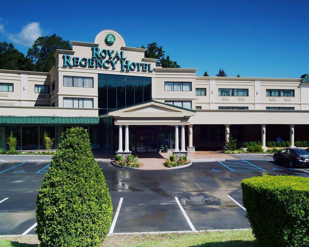 The Royal Regency Hotel Yonkers Exterior foto